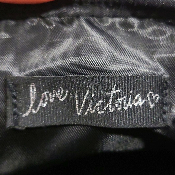 Victoria's Secret Makeup Bag - Picture 7 of 8